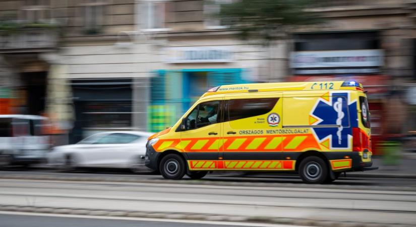 Elsőfokon felfüggesztett fogházra ítélték a mentőautó sofőrjét, aki halálra gázolt egy motorost Erzsébetvárosban