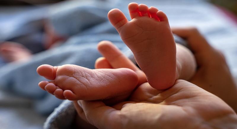 Végzetes következménye lehet a kormány tervének az új szülészetek létrehozásáról