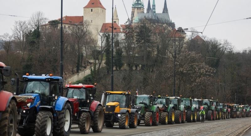 Döntött az EU az ukrán agrártermékek vámmentességének meghosszabbításáról