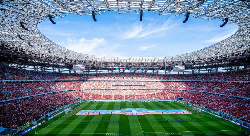 Pályára ugrálás, pohárdobálás, pirotechnika – a válogatott budapesti meccsei után tiltottak ki szurkolókat a stadionokból