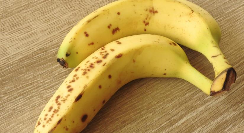 Tárold így a banánt, és sosem barnul be!