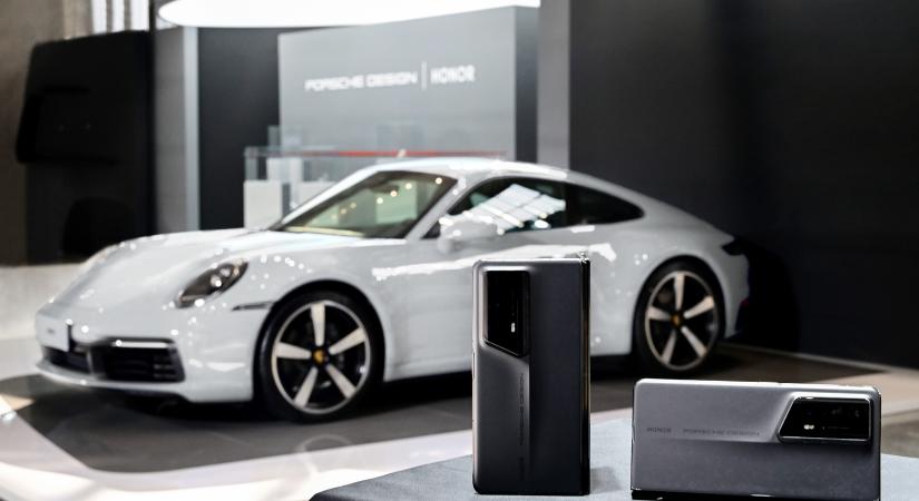 Szórja a jobbnál jobb telefonokat a Porsche