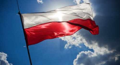 Megbénították Lengyelországot a gazdák: 600 közúti csomópontot foglaltak el