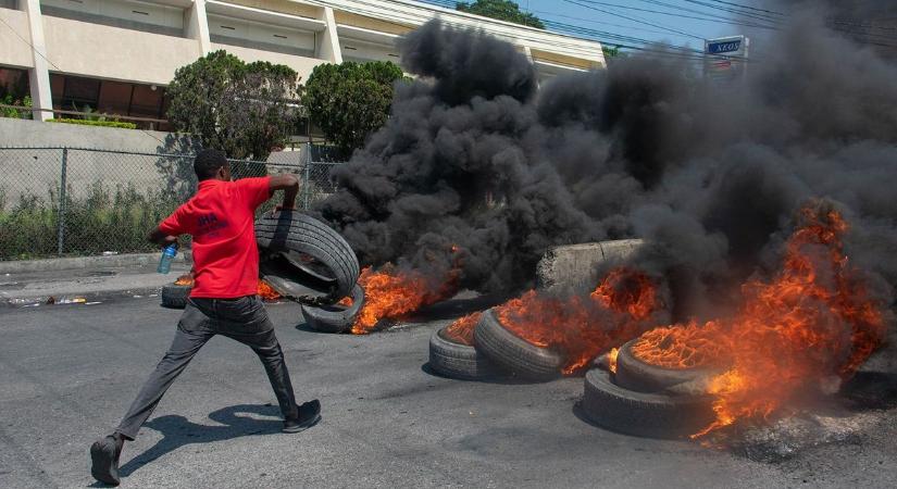 Haitin már a központi bankot ostromolják a bűnbandák