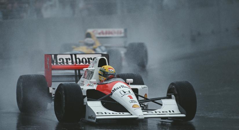 Ayrton Senna hevesen integetve kérlelte a pályabírókat, hogy intsék már le a versenyt