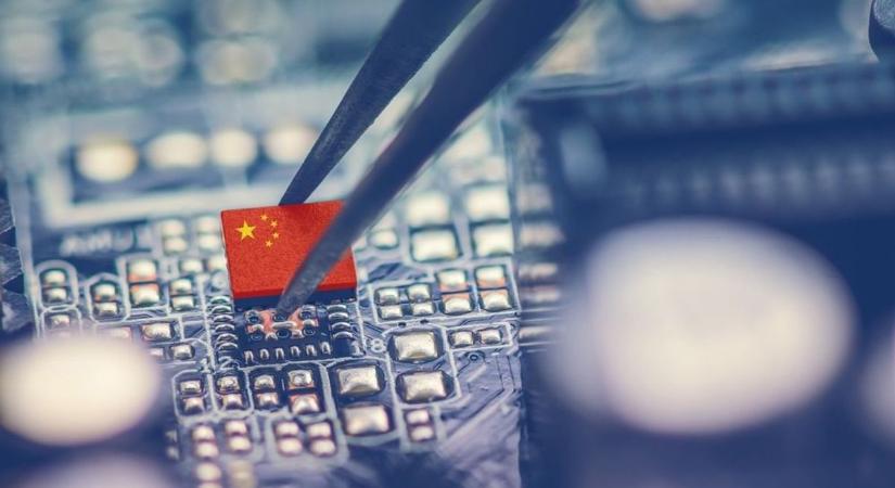 Tovább eszkalálódhat az amerikai–kínai csipháború, Washington a Huawei partnereit veheti célba