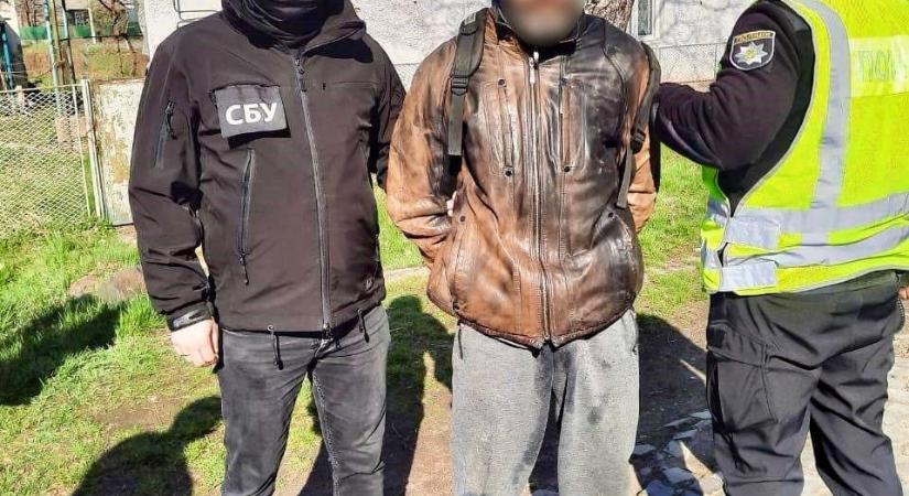 Fegyverkereskedőt tartóztattak le Ilosván