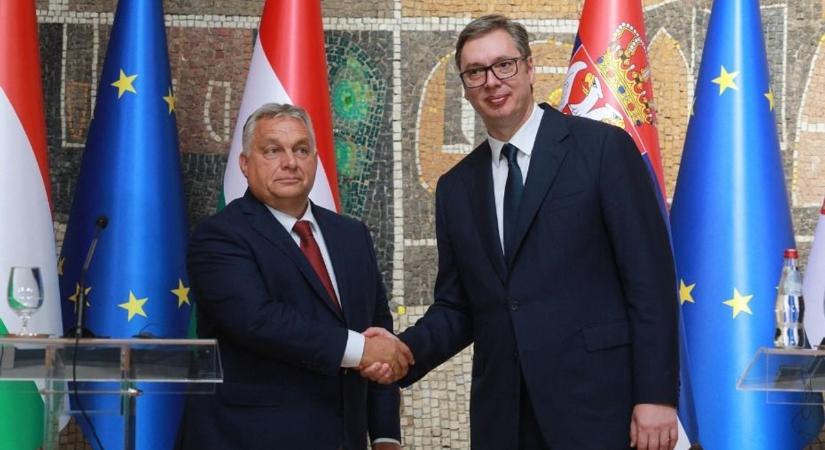 Orbán Viktor a szerb köztársasági elnökkel egyeztetett az uniós csúcs előtt Brüsszelben