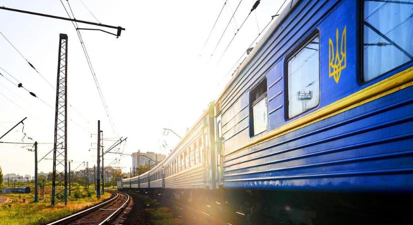 Az Ukrzaliznicja Csernyivci–Csap–Ungvár vonatjáratot indít, hogy könnyebb legyen csatlakozni a cseh RegioJet Prága–Csap járathoz