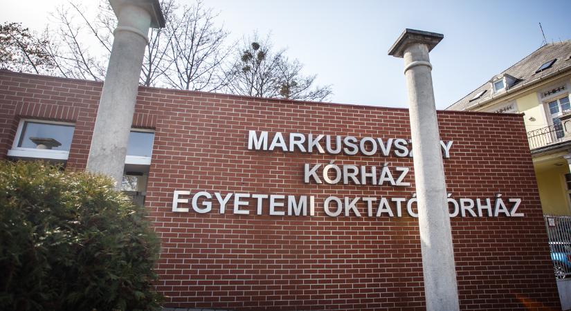 Feloldották a részleges látogatási tilalmat a Markusovszky kórház hét osztályán