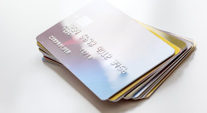 Mastercard: minden harmadik magyar kártyabirtokos fizet rendszeresen mobillal