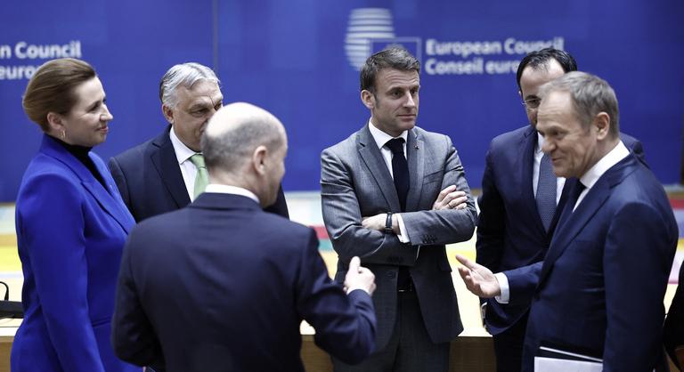 Már az EU-csúcs előtt egymásnak feszültek az uniós vezetők