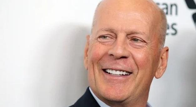 Így fest most a gyógyíthatatlan betegséggel küzdő Bruce Willis