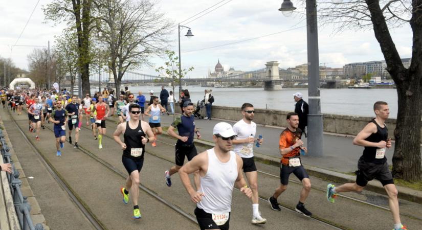 Futóverseny miatt forgalomkorlátozások lesznek vasárnap a fővárosban