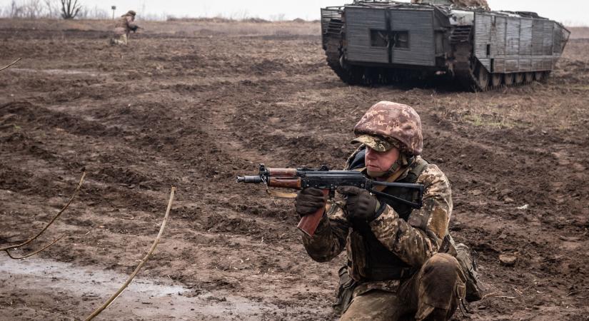 Kiderült: több tízezer francia katona vonulhat be Ukrajnába