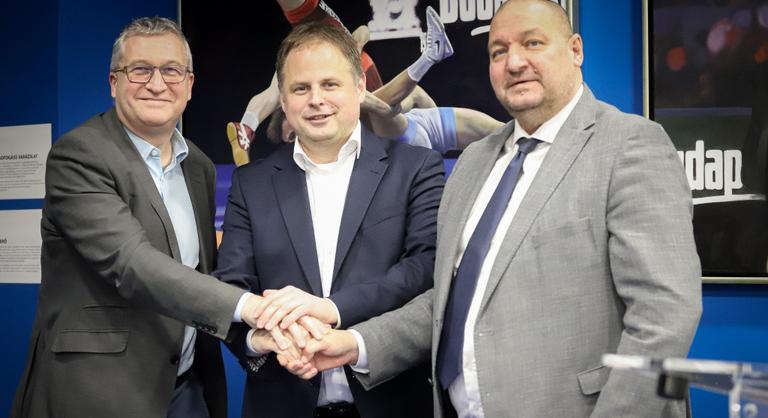 Telefonáltak a csepeli iskolaigazgatóknak, hogy találkozzanak a Fidesz polgármester-jelöltjével