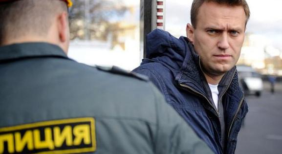 Alekszej Navalnij feltétezett gyilkosait szankcionálja az EU