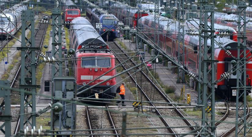 Csökkenő bevétellel nőtt a német vasutak éves vesztesége tavaly
