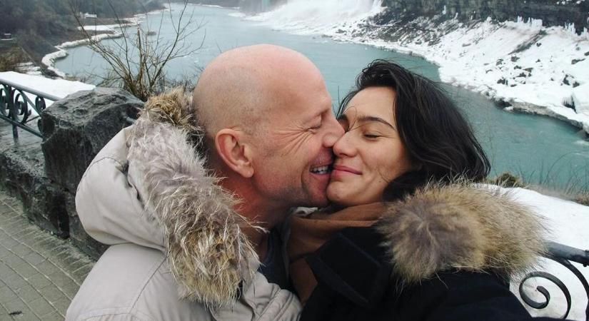 A gyógyíthatatlan beteg Bruce Willis felesége szívszorító fotót mutatott