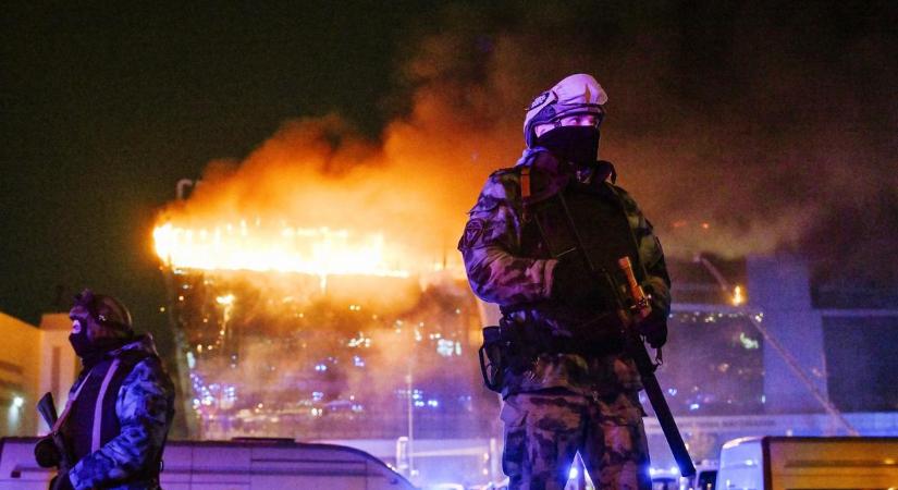 Pusztító terrortámadás Moszkvában: így lángol a lövöldözés után a bevásárlóközpont - fotók