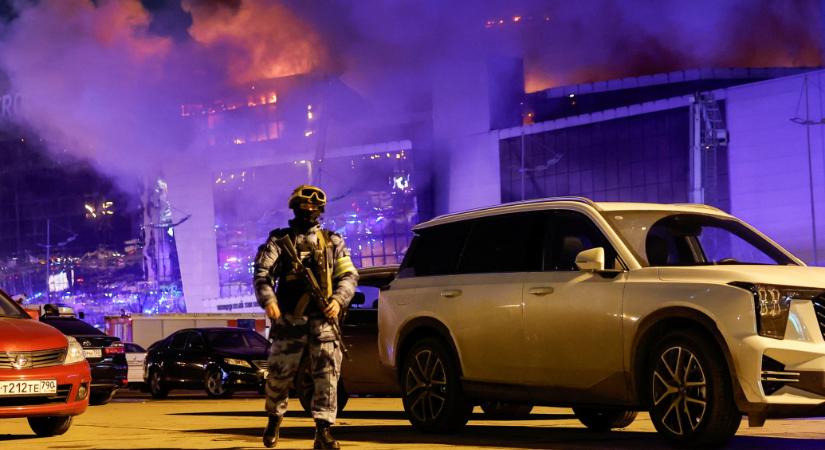 Medvegyev megtorlást ígér, a Fehér Ház szerint nem Ukrajna áll a Moszkva melletti fegyveres támadás mögött