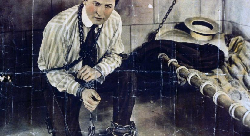 Weisz Erikként kezdte, de művésznéven lett legenda: 150 éve született Houdini – fotók