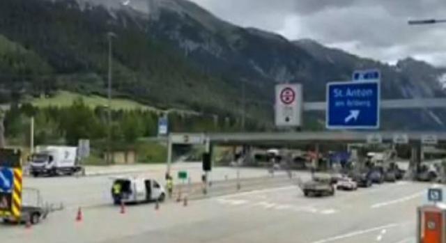 Újabb hét hónapra lezárják az osztrák Arlberg-alagutat