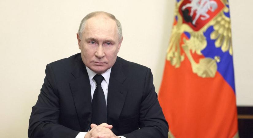 Szakértő: Vlagyimir Putyin újra az erőskezű vezető szerepében