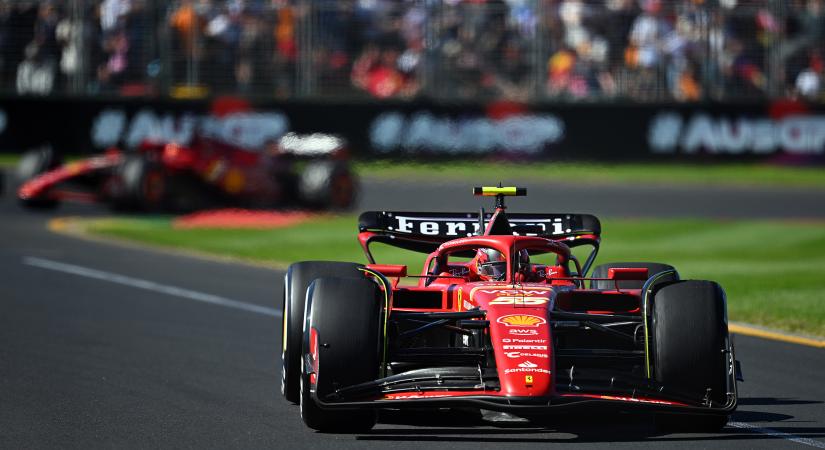 Verstappen kiesése után tarolt a Ferrari az Ausztrál Nagydíjon