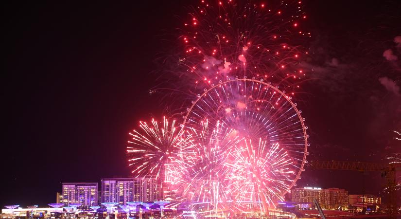 A ramadán idején, március 15. és 31. között minden pénteken, szombaton és vasárnap tűzijátékot lőnek a JBR Beach felett.