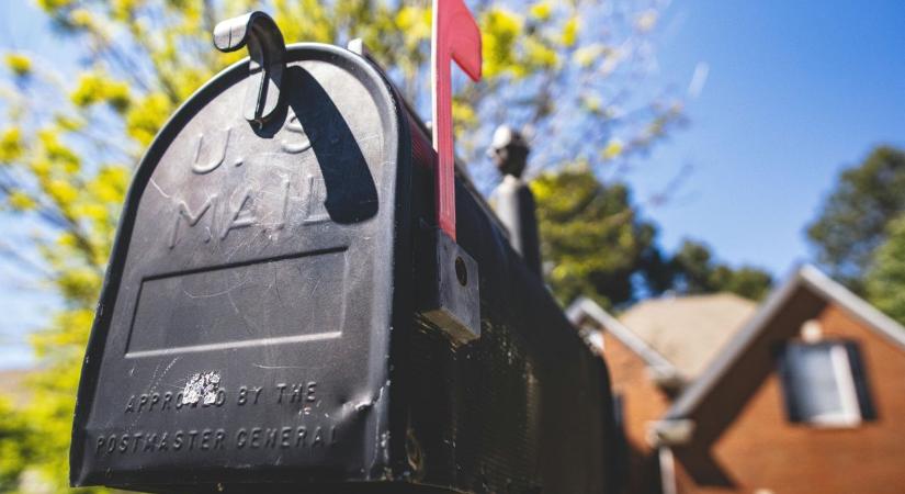 Centiken múlt a világ legszerencsésebb postásának élete – A postaláda már nem volt ilyen szerencsés