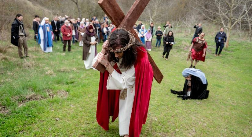Passiójáték Benczúrfalván – Végigjárták Krisztus szenvedésének útját