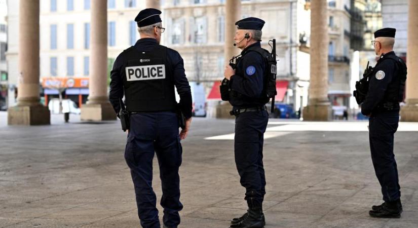 Az Iszlám Állam fenyegetése miatt a legmagasabb szintre emelték a terrorkészültséget Franciaországban