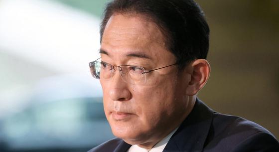 Az észak-koreai állam szervezte emberrablások miatt akar találkozni a japán kormányfő Kim Dzsong Unnal