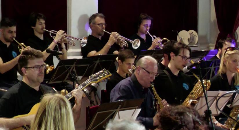 Hot Brass Band újratöltve, jazzemlékkoncert a Honvéd Kaszinóban