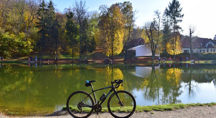 Őszi kalandozás kerékpárral a Felsőtárkányi-tóhoz