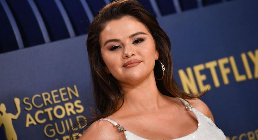 Selena Gomez még mindig küzd a testsúlyával, legújabb képei miatt újra betámadták