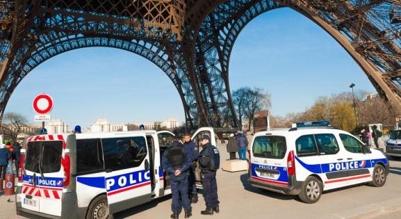 Teljes terrorkészültségben Franciaország