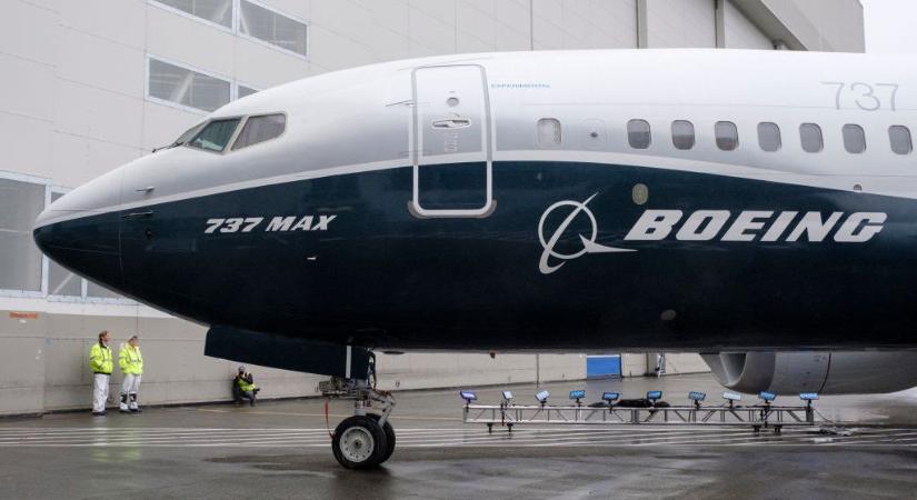 A Boeing Max okozta válság miatt lemond a cég vezérigazgatója