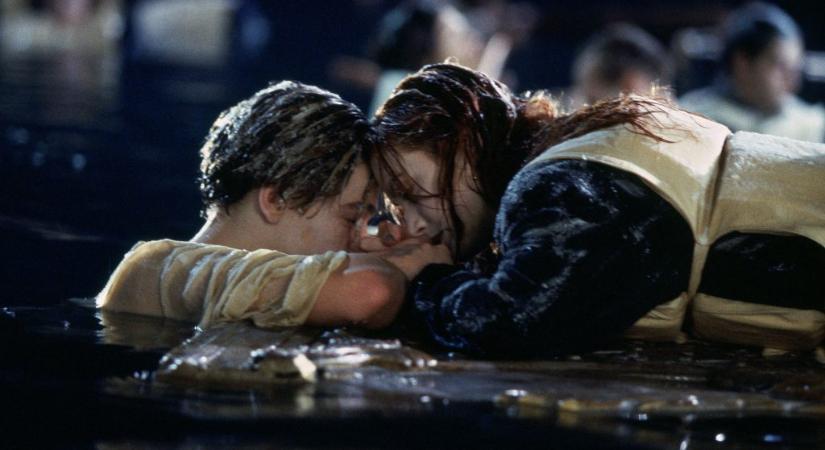 Embertelen összegért vette meg valaki a Titanic forgatási kellékét, amin Rose egyedül feküdt
