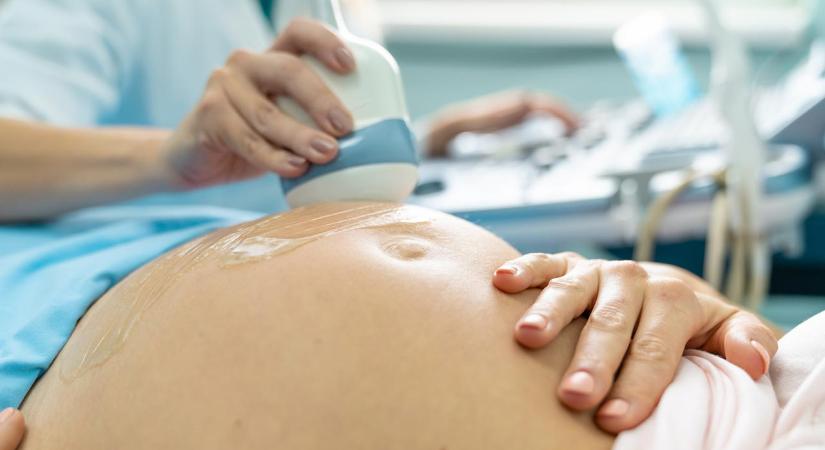 15 ezer forintot kért az ingyenes kórházi ultrahangos vizsgálatokért egy zalai szülész-nőgyógyász