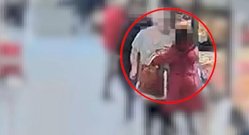 Vásárlóra támadt egy boltos Pécsen – videó