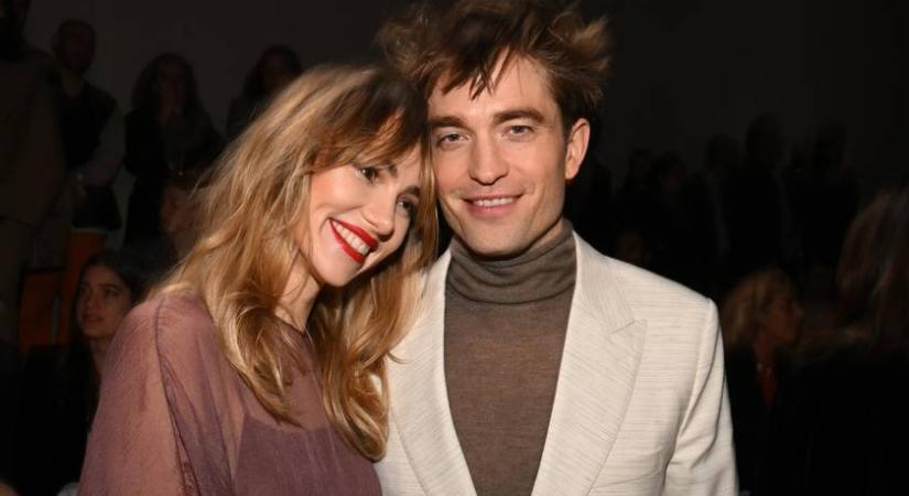 Megszületett Robert Pattinson és párja első gyereke: íme az első lesifotó a családról