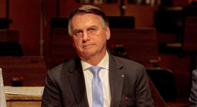 Politikai üldöztetés áldozatává vált Jair Bolsonaro