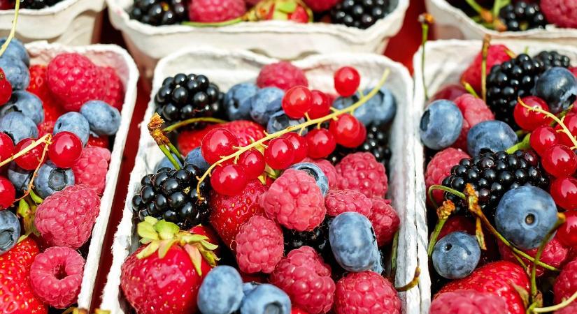 Elég egy innovatív öntapadós matrica a gyümölcsök és zöldségek frissességének megőrzéséhez