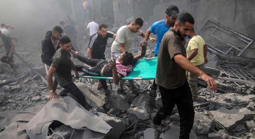 Többen meghaltak Gázában egy légi úton érkező segélyszállítmány miatt