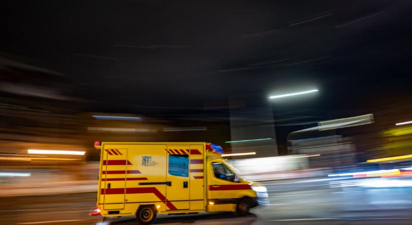 Szörnyű baleset: emeletes iskolabuszba csapódott egy teherautó Németországban