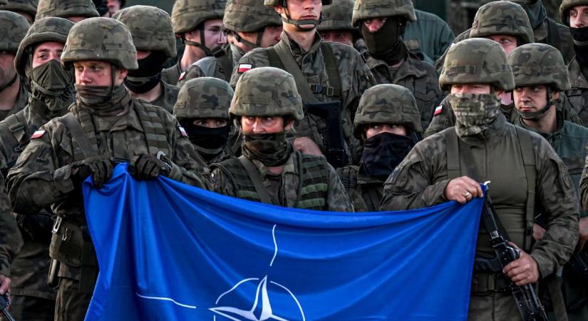 A NATO az orosz rakéták lelövését fontolgatja, amennyibben megközelíti határait – lengyel külügyminiszter-helyettes