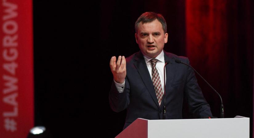 Házkutatást tartottak a volt lengyel igazságügyi miniszternél