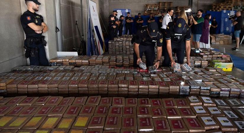 Egészen meglepő helyen bukkantak 170 kilónyi kokainra